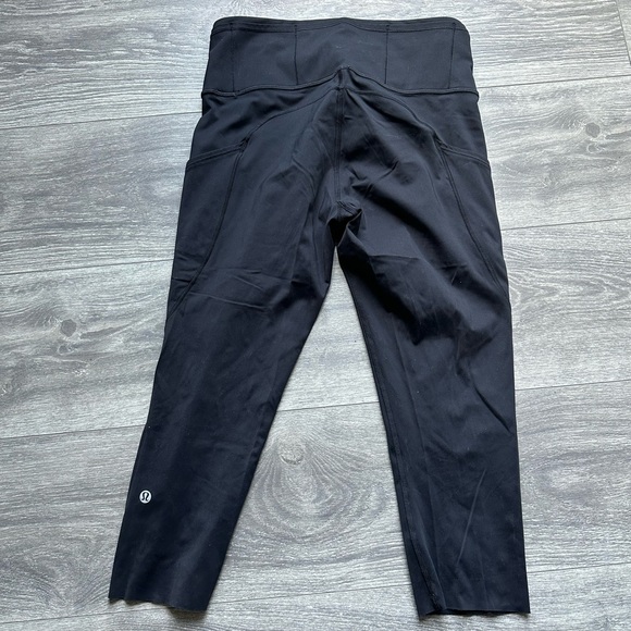 Lululemon Fast & Free Crop II *Nulux 19"
Black - Picture 4 of 7